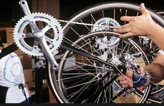 Mundo da Bicicleta Com de Peças e Acessórios - Foto 1